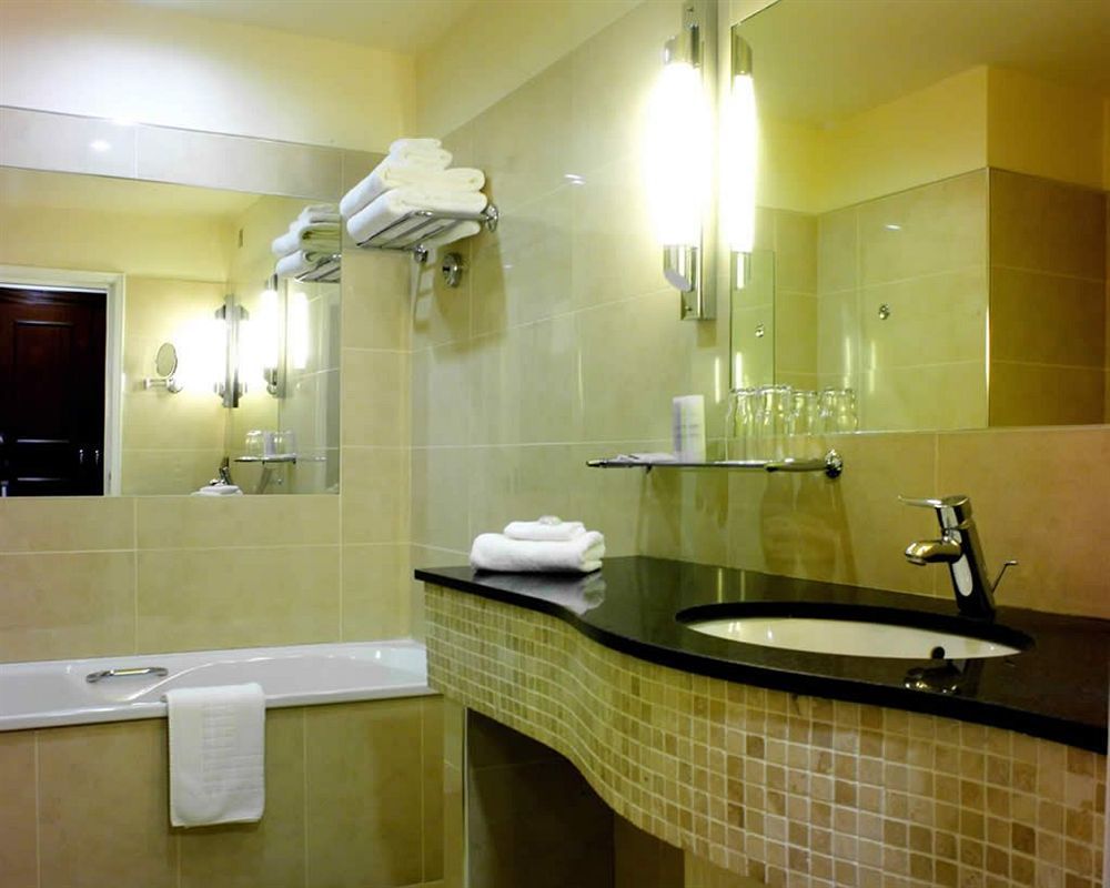 Slieve Russell Hotel باليكونيل المظهر الخارجي الصورة